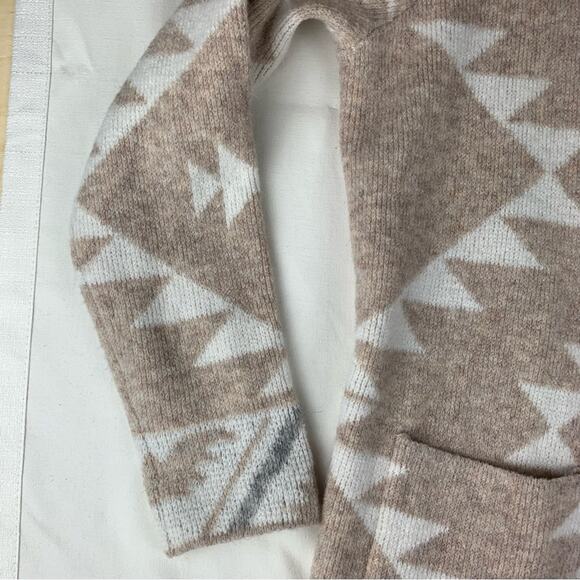 Frye women's medium Aztec Cream White Cozy Cardigan Sweater western soft - Picture 5 of 10